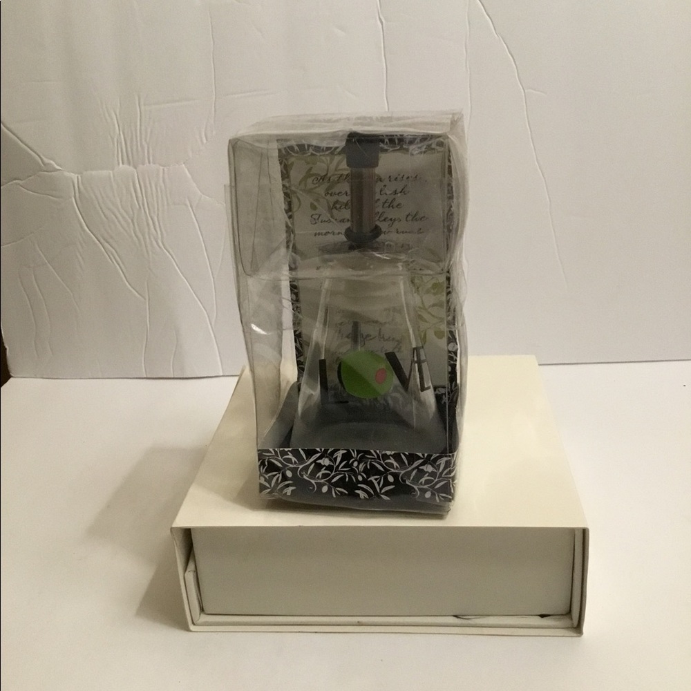 Kate Aspen Love olive oil bottle 3-4 oz New